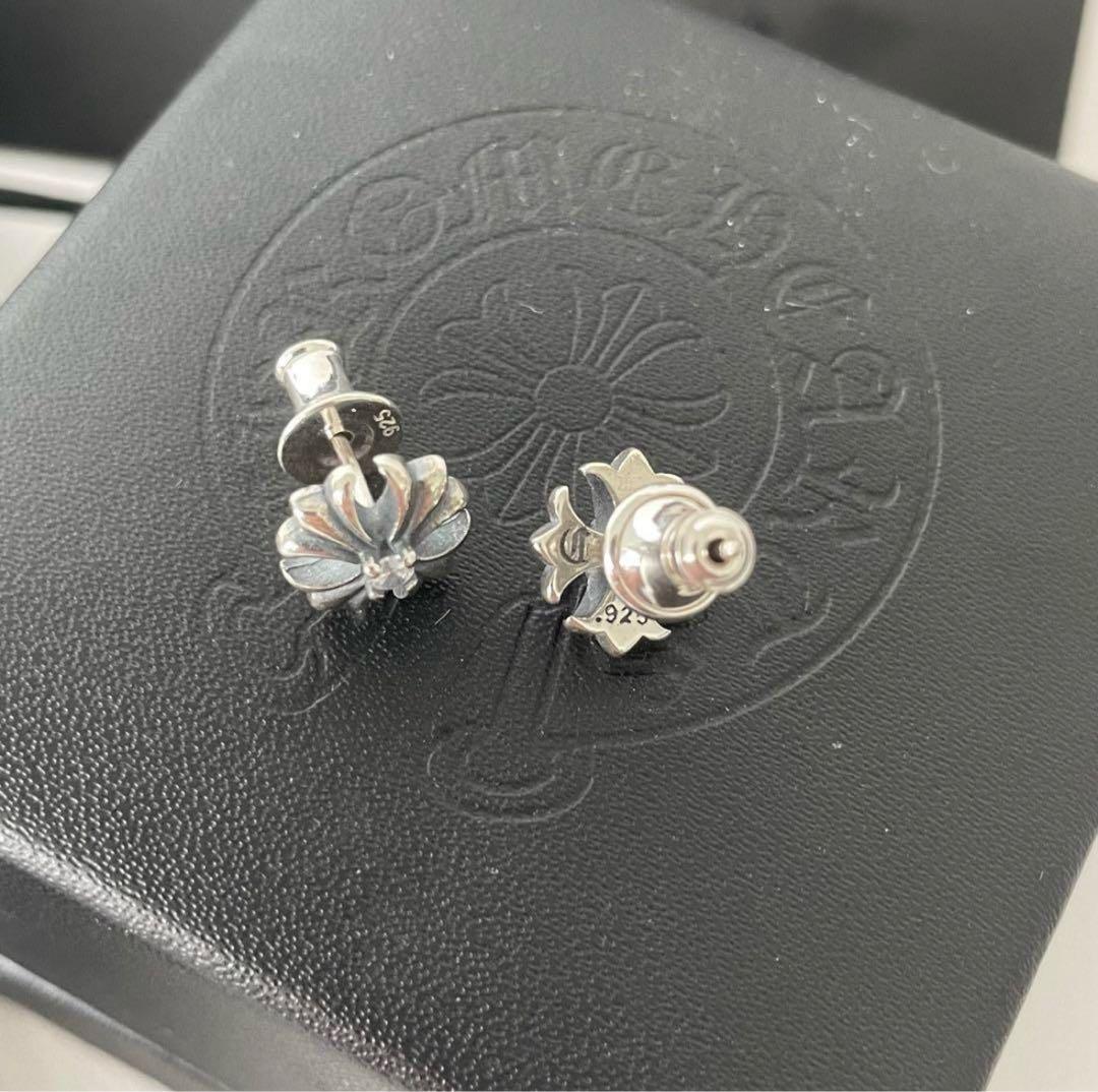 CHROME HEARTS　CHプラス　スタッドピアス