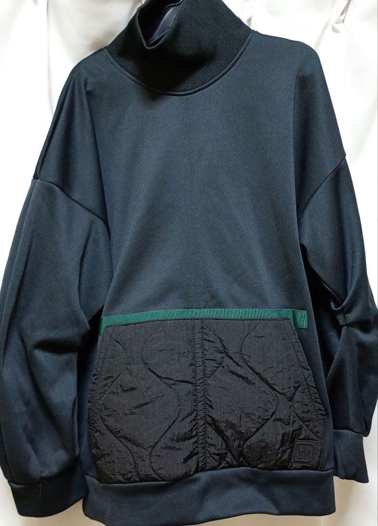 m*☆様 セール中❗UN3D キルティングドッキングスウェット　黒