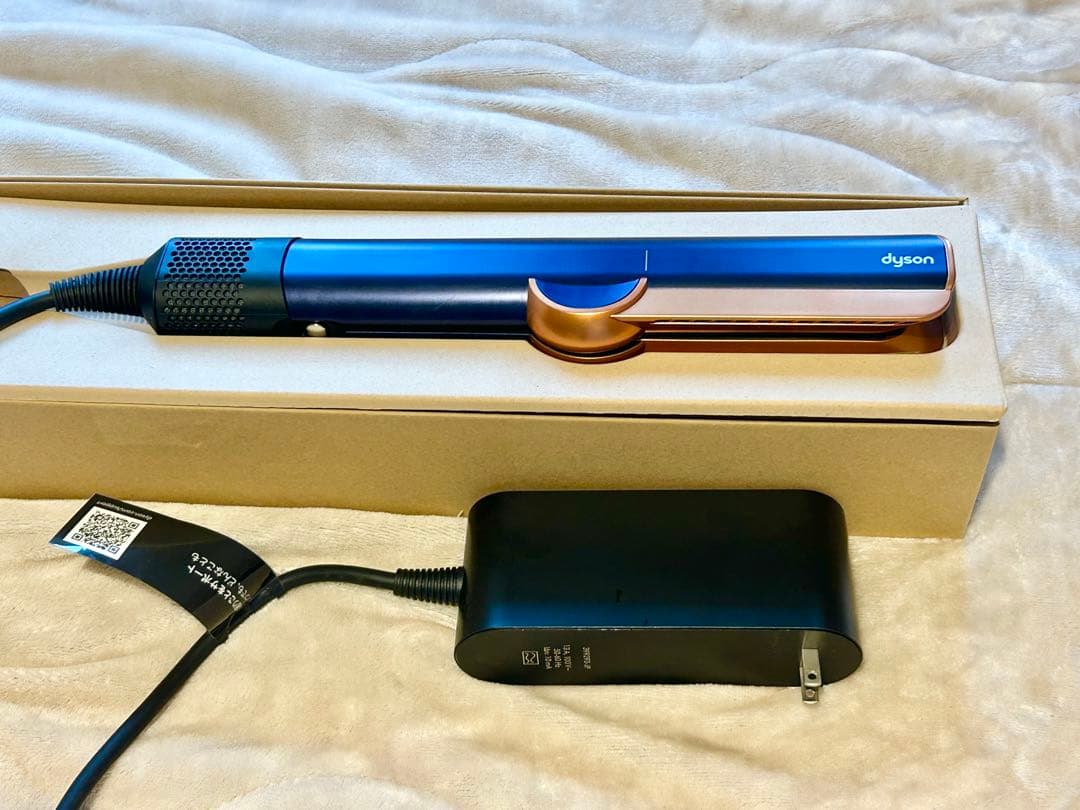 【付属品有】ダイソン　エアストレート　本体　ダークブルー (HT01 DBBC)