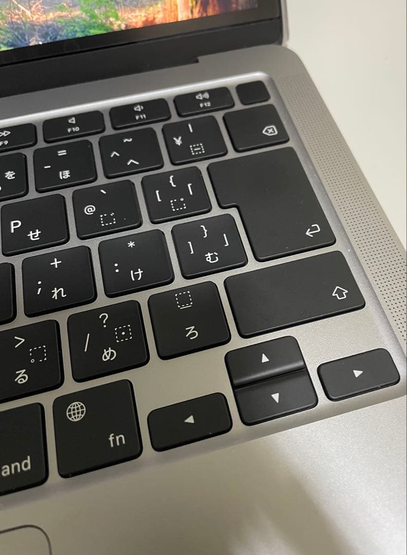 MacBook Air (M1, 2020) スペースグレー