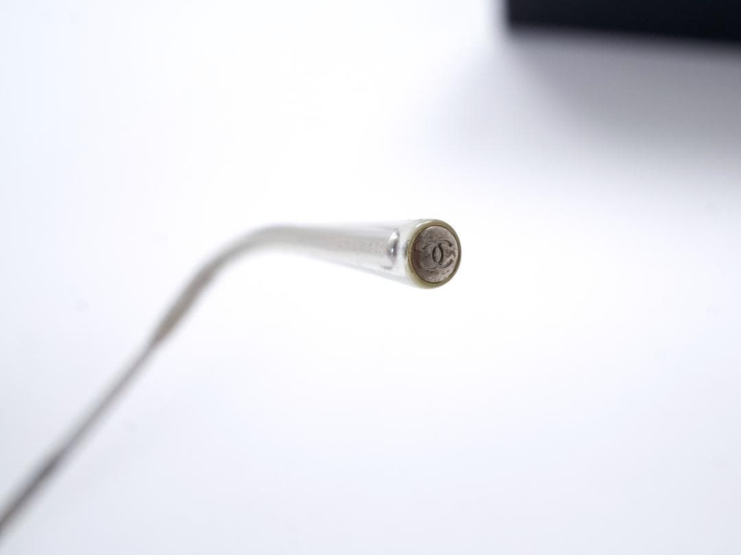 訳あり シャネル 4031 宇多田ヒカルモデル レンズ割れあり　702