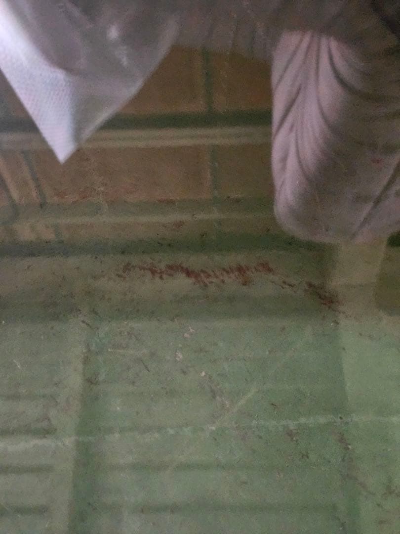 ②ガラステーブル　サイドテーブル　ローテーブル　斜めテーブル　高級家具　IZG