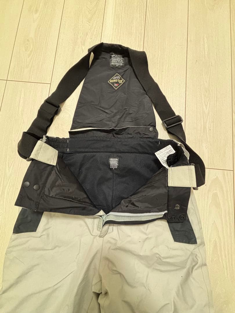 ダイワ　コンビアップウィンタースーツ　ゴアテックス　防寒着　収納袋付き