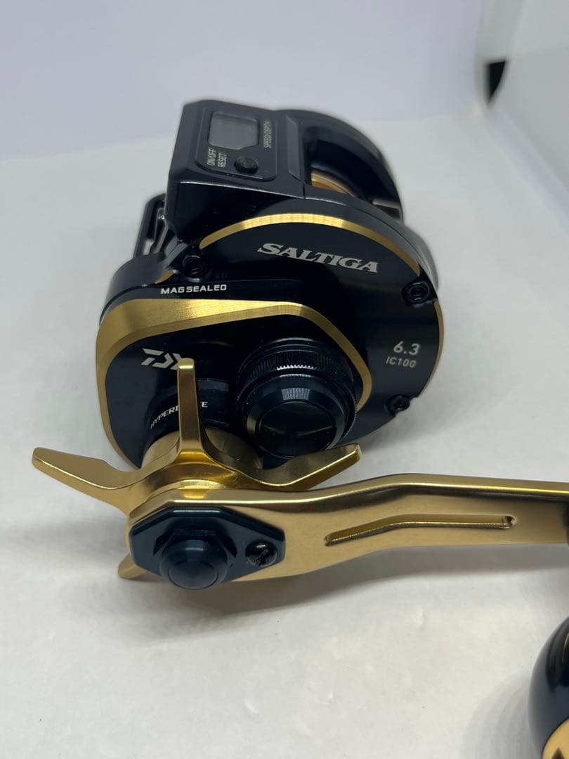 ダイワ DAIWA 21ソルティガ IC 100L 左ハンドル