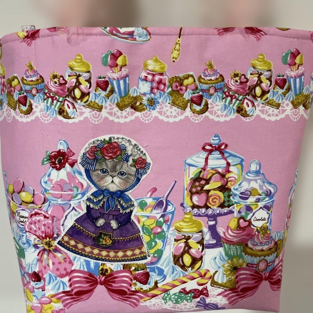 フ*ー様 コヤンイサムチョン　いちごチャーム付きトートバッグ