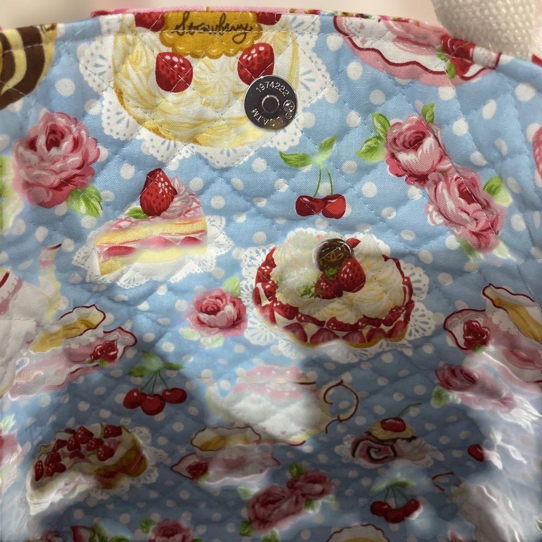 フ*ー様 コヤンイサムチョン　いちごチャーム付きトートバッグ