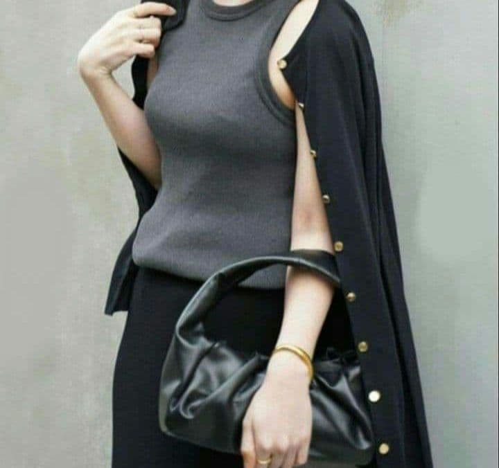 【試着のみ】MUSEDeuxiemeClasseクルーネックカーディガン金ボタン