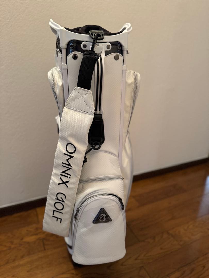 【新品未使用】OMNIX CARBON CADDIE BAG 9型　軽量タイプ