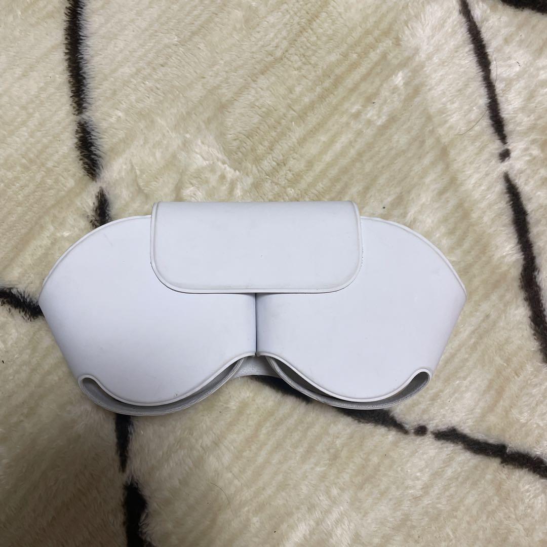 AirPods MAX 本体とカバー