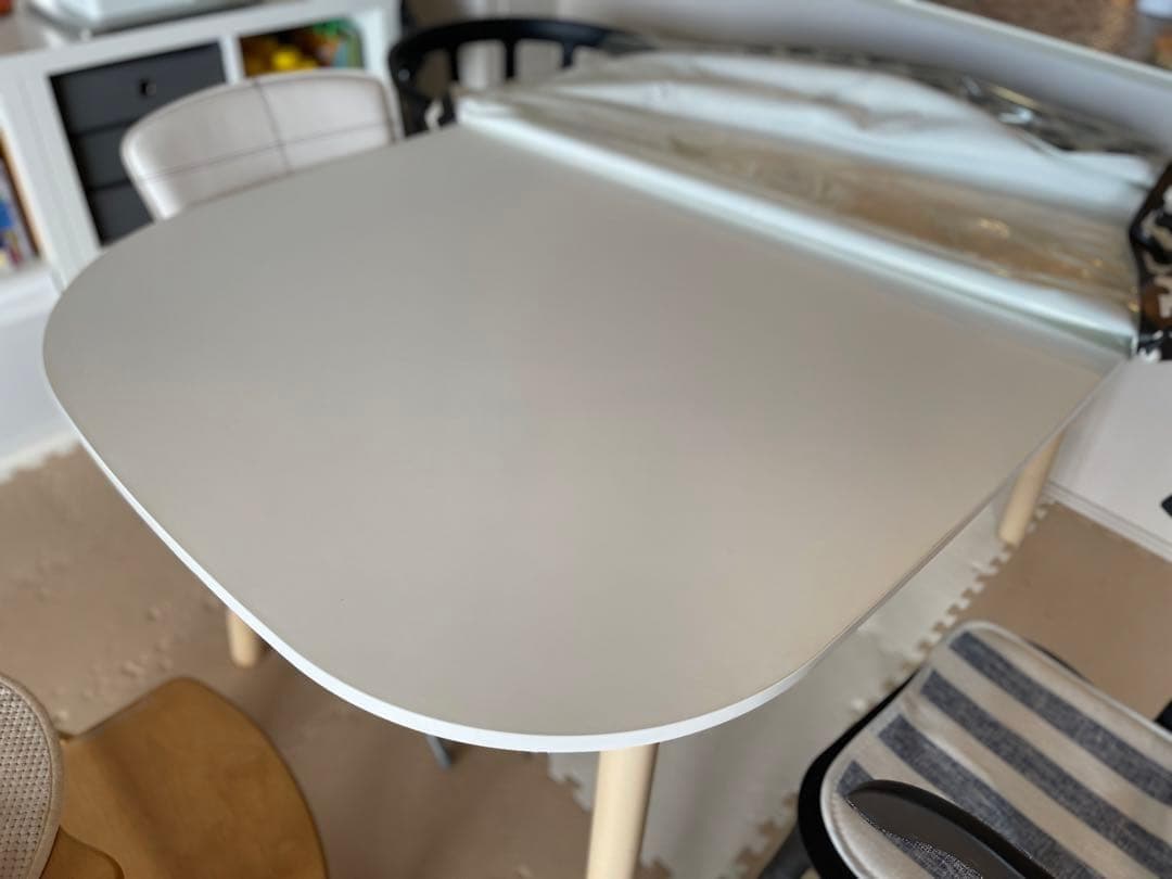 IKEA　イケア 　4-6人用　テーブル　ダイニングテーブル