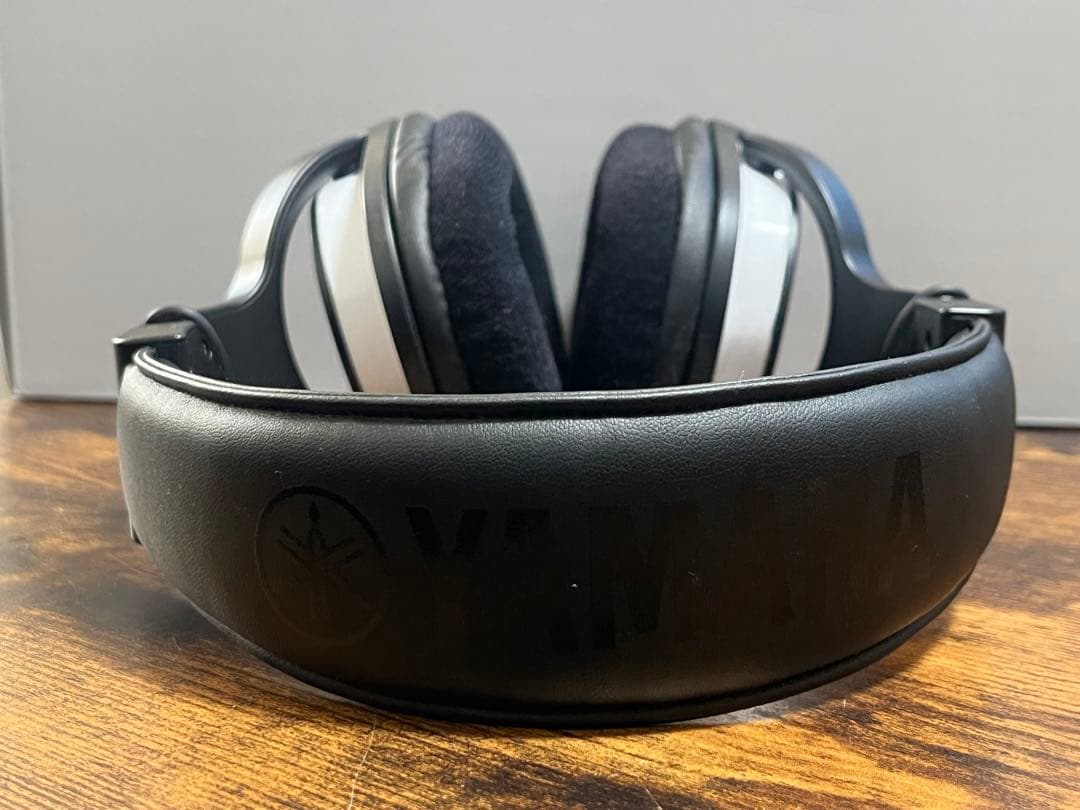 YH-WL500 ワイヤレスヘッドホン