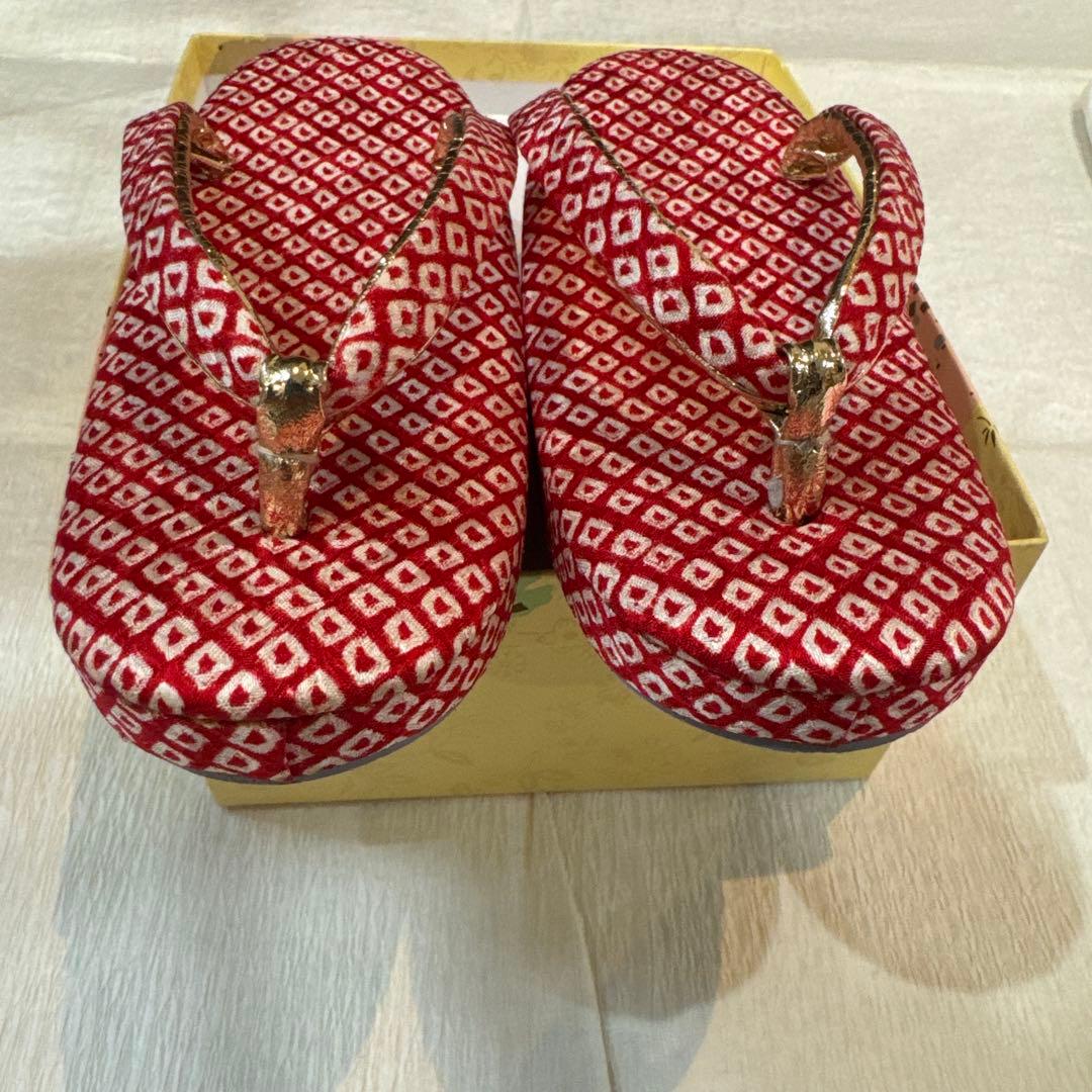 総額約6万円で購入！高島屋購入！正絹 被布　おまけの伊と忠草履と髪飾り付き