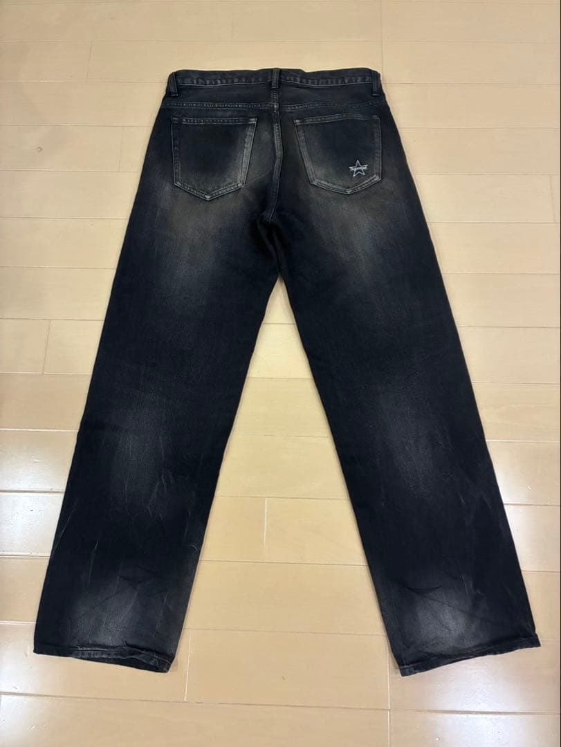 パンツ Supreme DistressedLooseFit SelvedgeJean