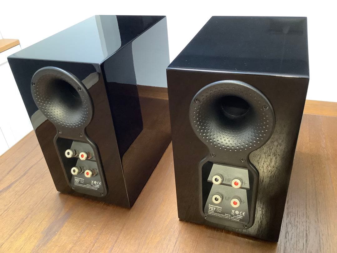 Bowers & Wilkins (B&W) 707 S2 ブラックスピーカー