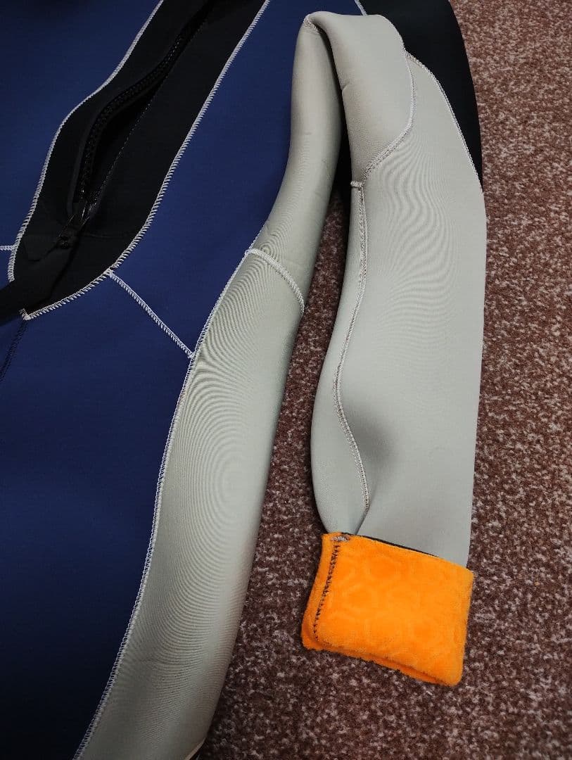 ★オーダーメイドウェットスーツ★セミドライ　サイズL 1度のみ使用