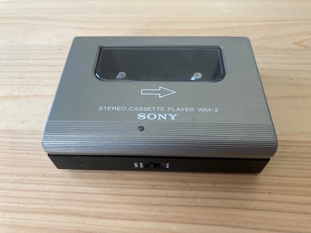 超美品箱入セット 高音質 整備済完全動作品 SONY WM-2 ヘッドホン付属品