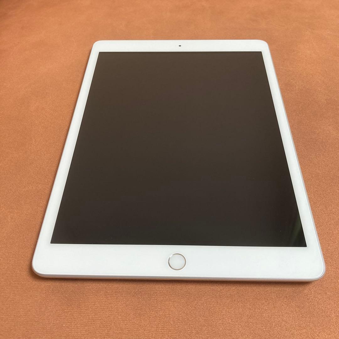 10【早い者勝ち】電池ほぼ新品☆iPad7 第7世代 32GB WIFIモデル☆