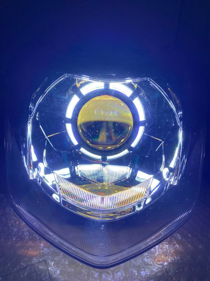 シグナスX 4型 デビルアイ プロジェクターヘッドライト レインボー 1点限り