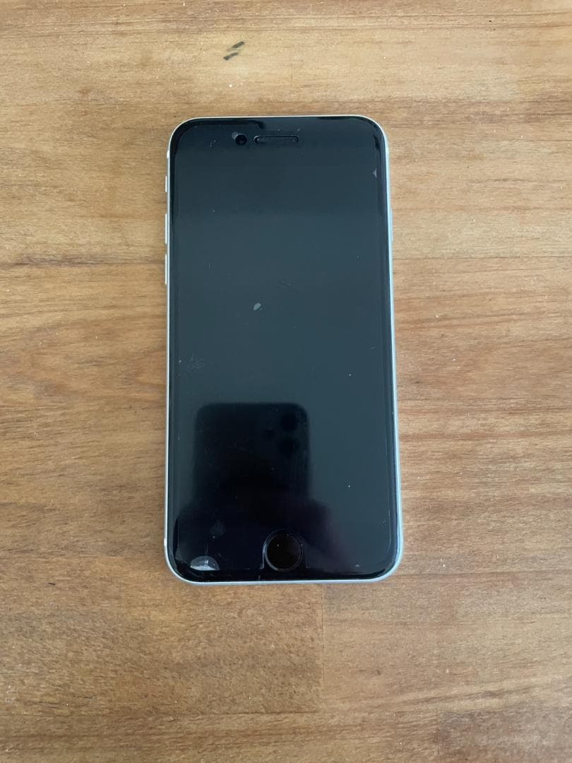 iPhone SE 第二世代 64GB ホワイト SIMフリー