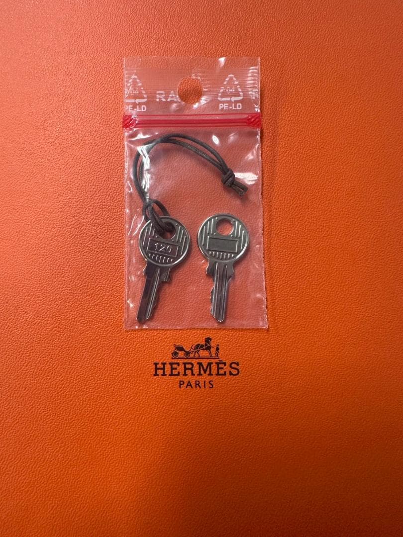 HERMES カデナ 120番 鍵のみ 保存袋付き 2個セット