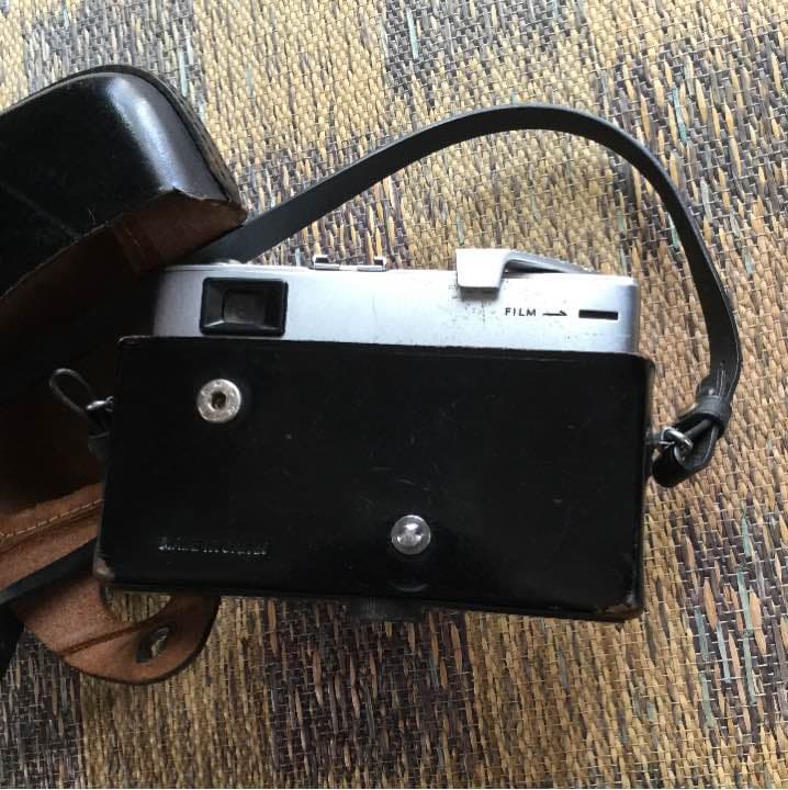 MINOLTA HI–MATIC 7s