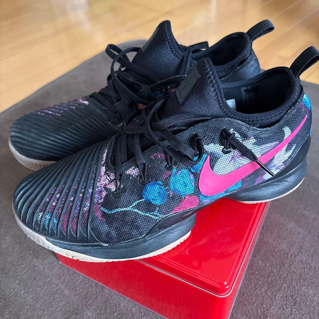 NIKEテニスシューズ