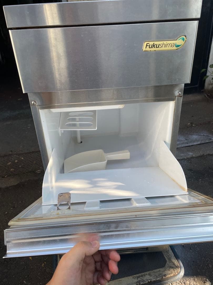 微笑フクシマガリレイ 業務用製氷機 25kgステンレス製