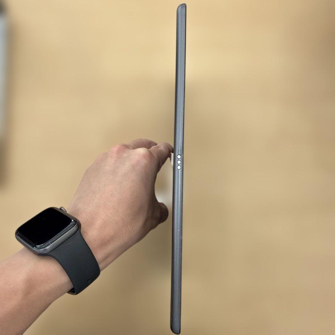 iPad 第9世代 64GB スペースグレイ Wi-Fiモデル