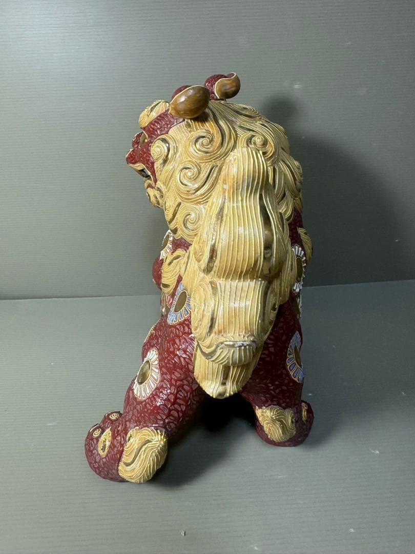 2576 九谷焼 玉乗り獅子 狛犬 シーサー 置物 開運 魔除け 縁起物 骨董品