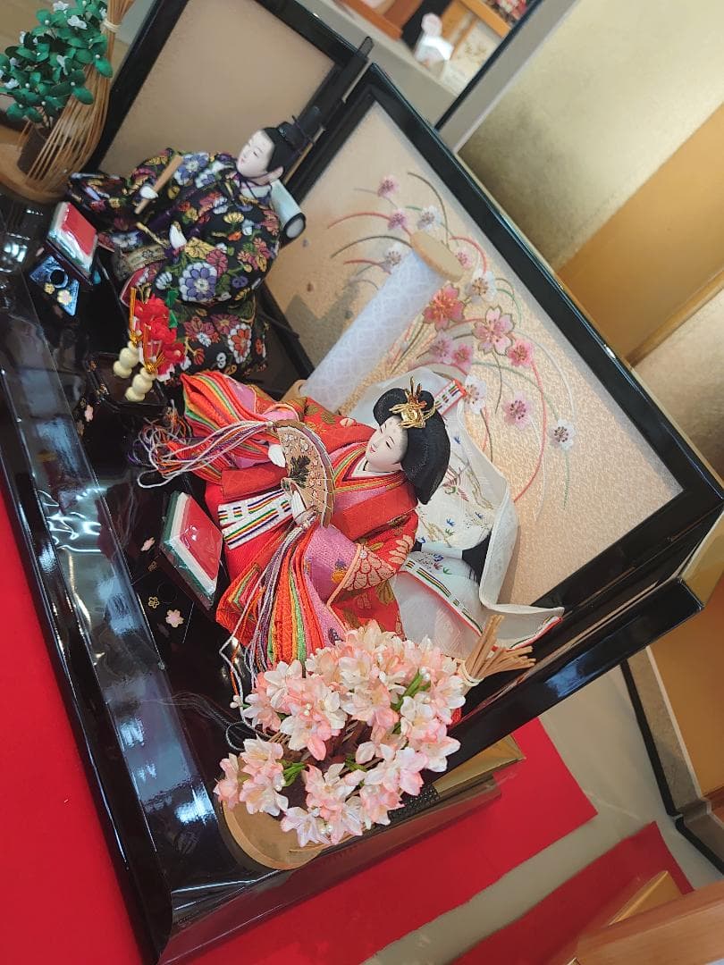 ●新品おひなさま●　桜づくし刺繍飾り　フルセット