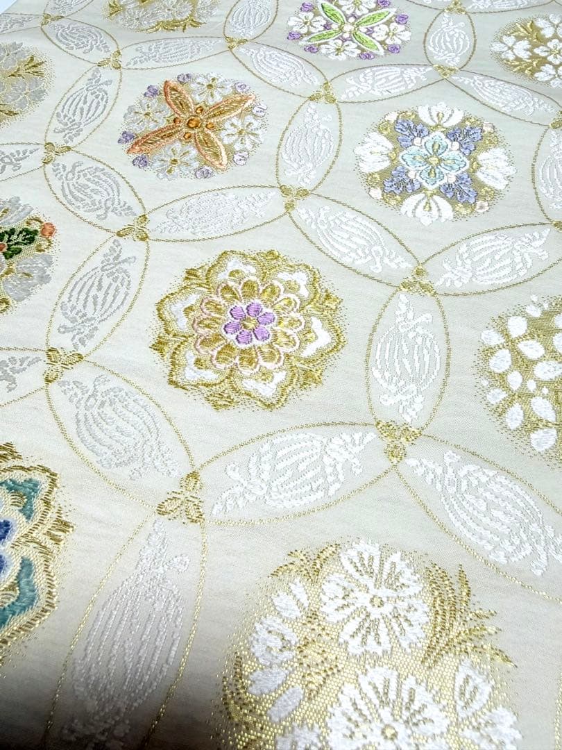 高級 袋帯 正絹 六通柄 七宝柄 ホワイト シルバー 唐織 訪問着