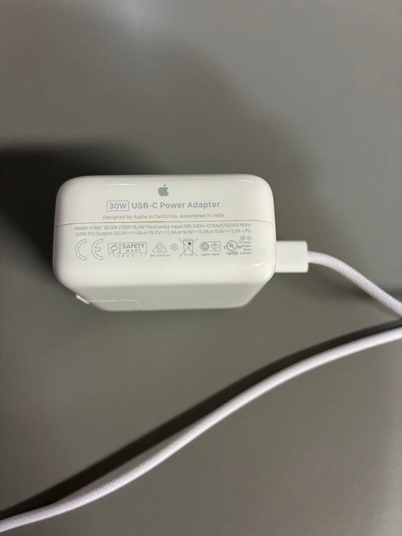 Apple MacBook Air 13インチ M1 スペースグレー