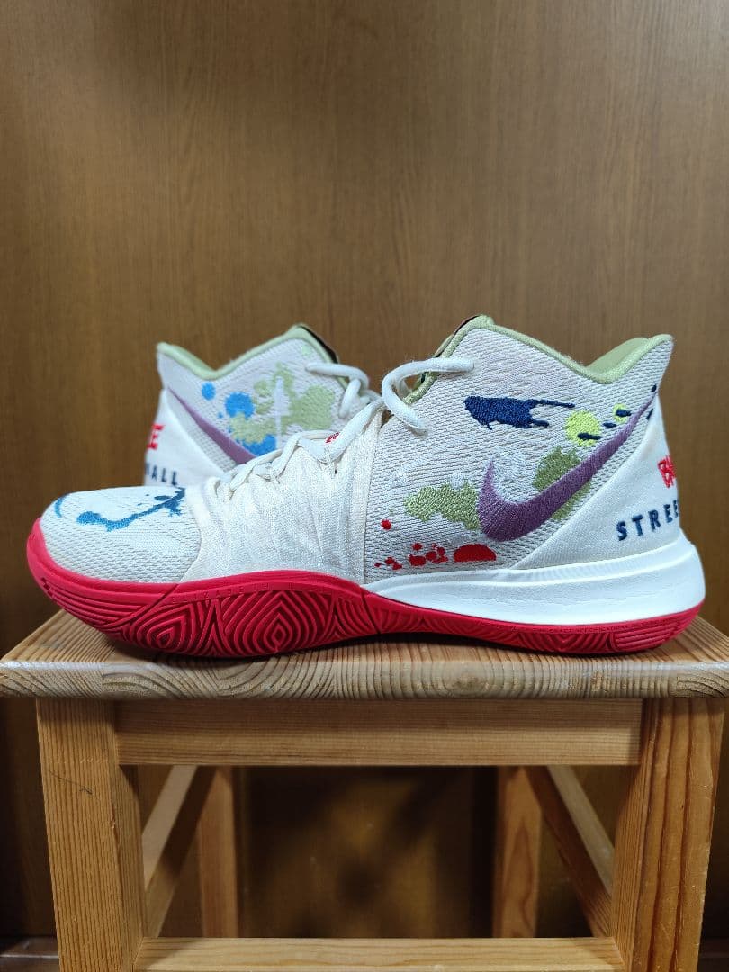NIKE × BANDULU KYRIE 5 \"Multi/Red\" カイリー5