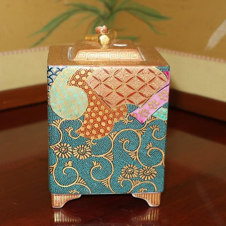 茶道具　香炉　置物　九谷焼　青粒小紋　錦泉作