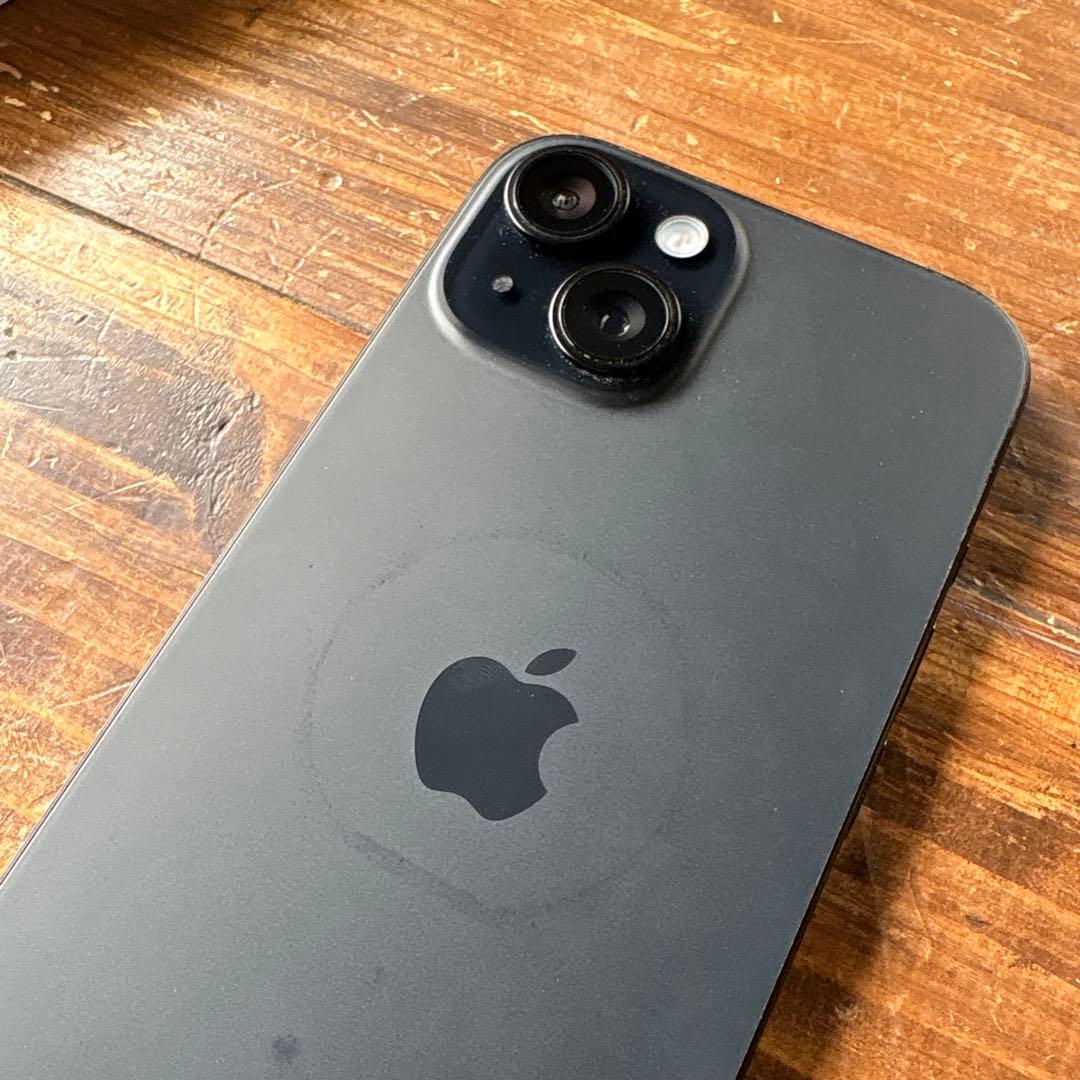 Apple iPhone 15 ブラック　128Ｇ　本体のみ　SIMフリー