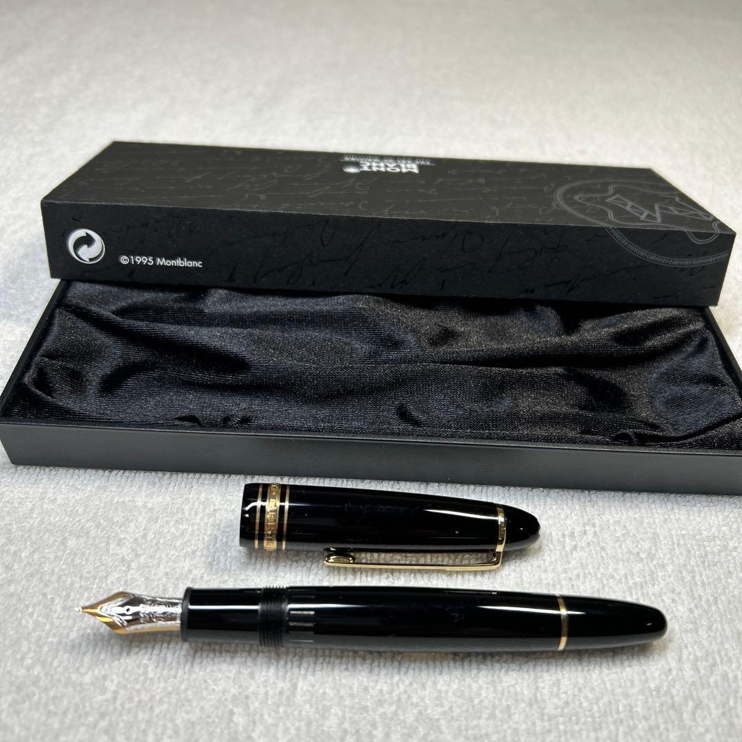 Montblanc 万年筆 黒