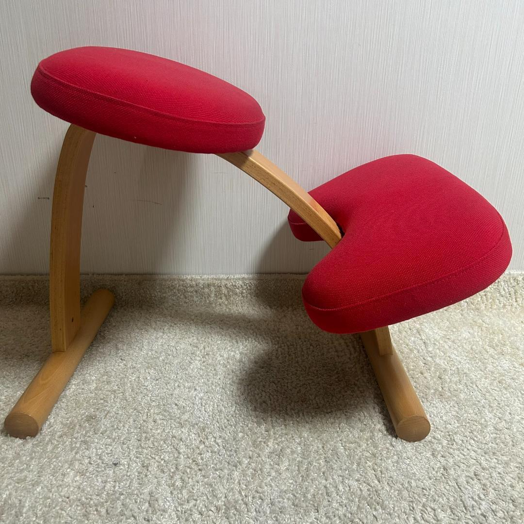 リボ社 サカモトハウス バランスチェア バランスイージー　レッド　姿勢矯正