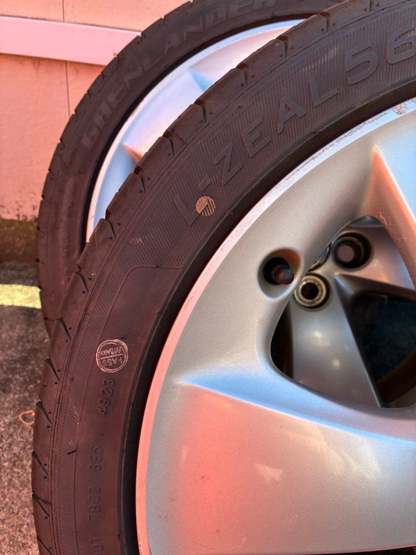 【送料無料】2023年製49週 215/45R17プリウス30ツーリング