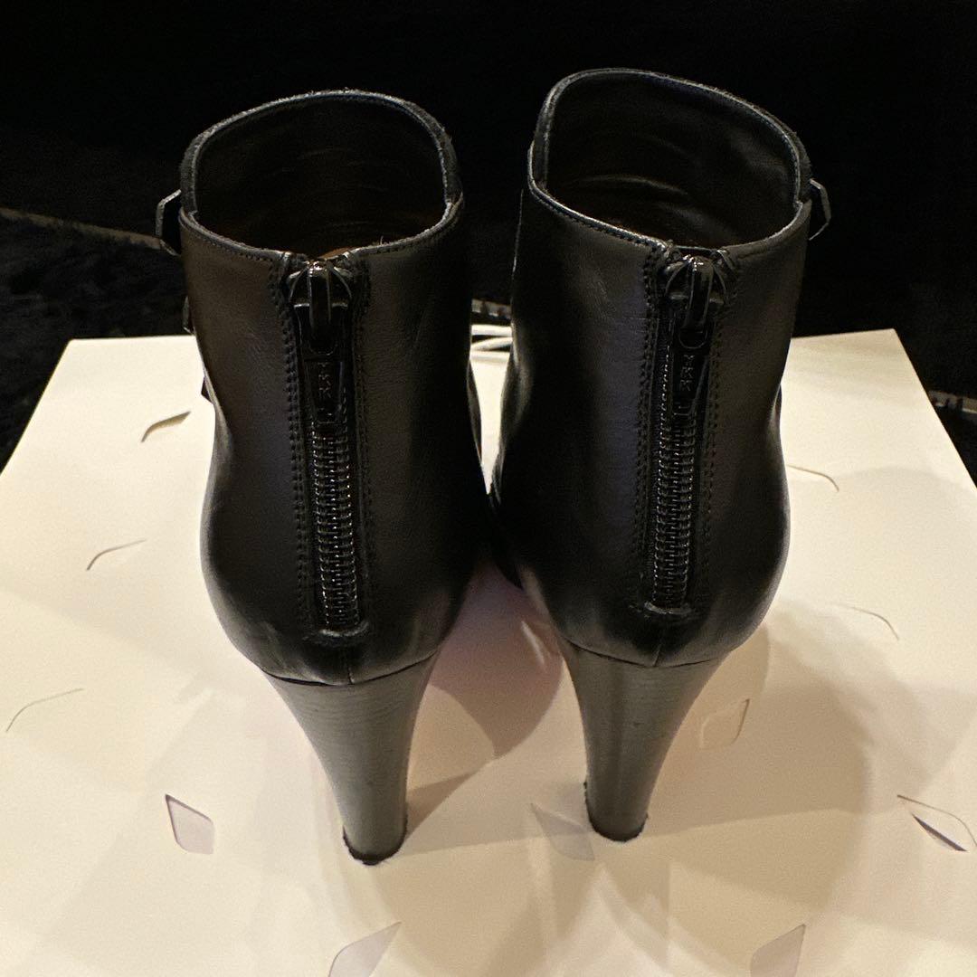 Christian Louboutin ショートブーツ ルブタン 36ハーフ