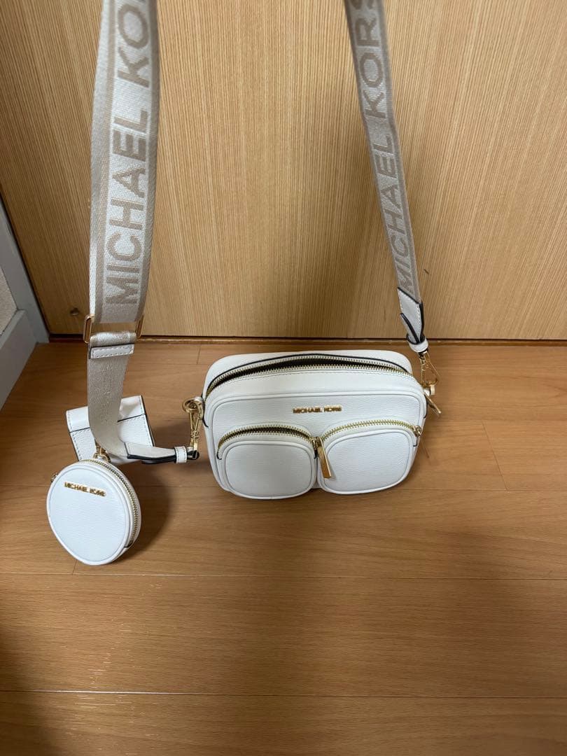 Michael Kors マイケルコース　クロスボディバッグ　ショルダーバッグ