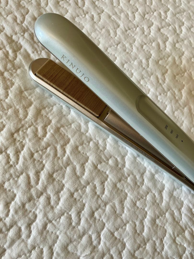 KINUJO 絹女　LuxeJewelコードレスヘアアイロン