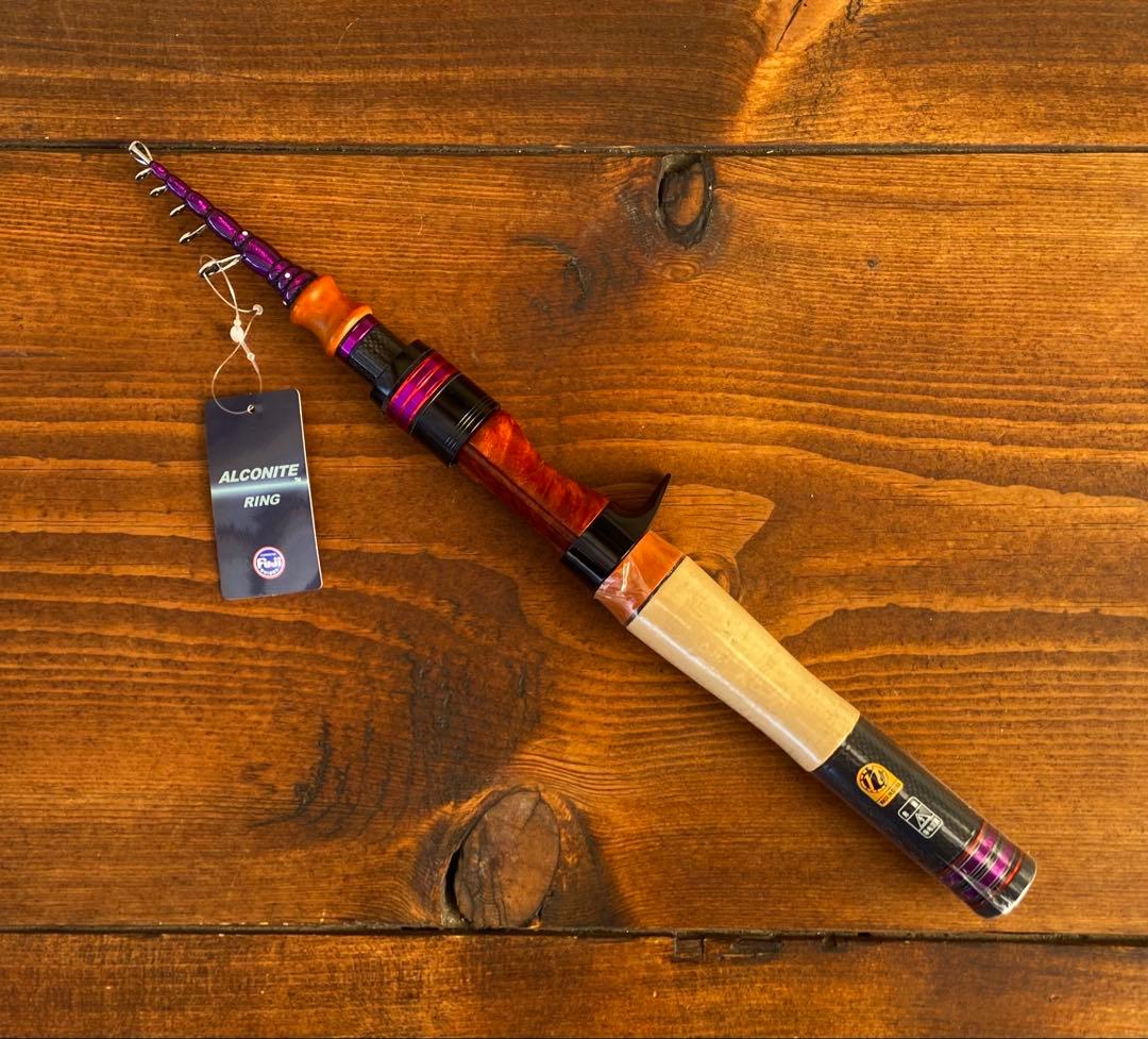 訳アリ　トラウトロッド　テレスコロッド　ウッドグリップ　ベイトロッド　カーボン製