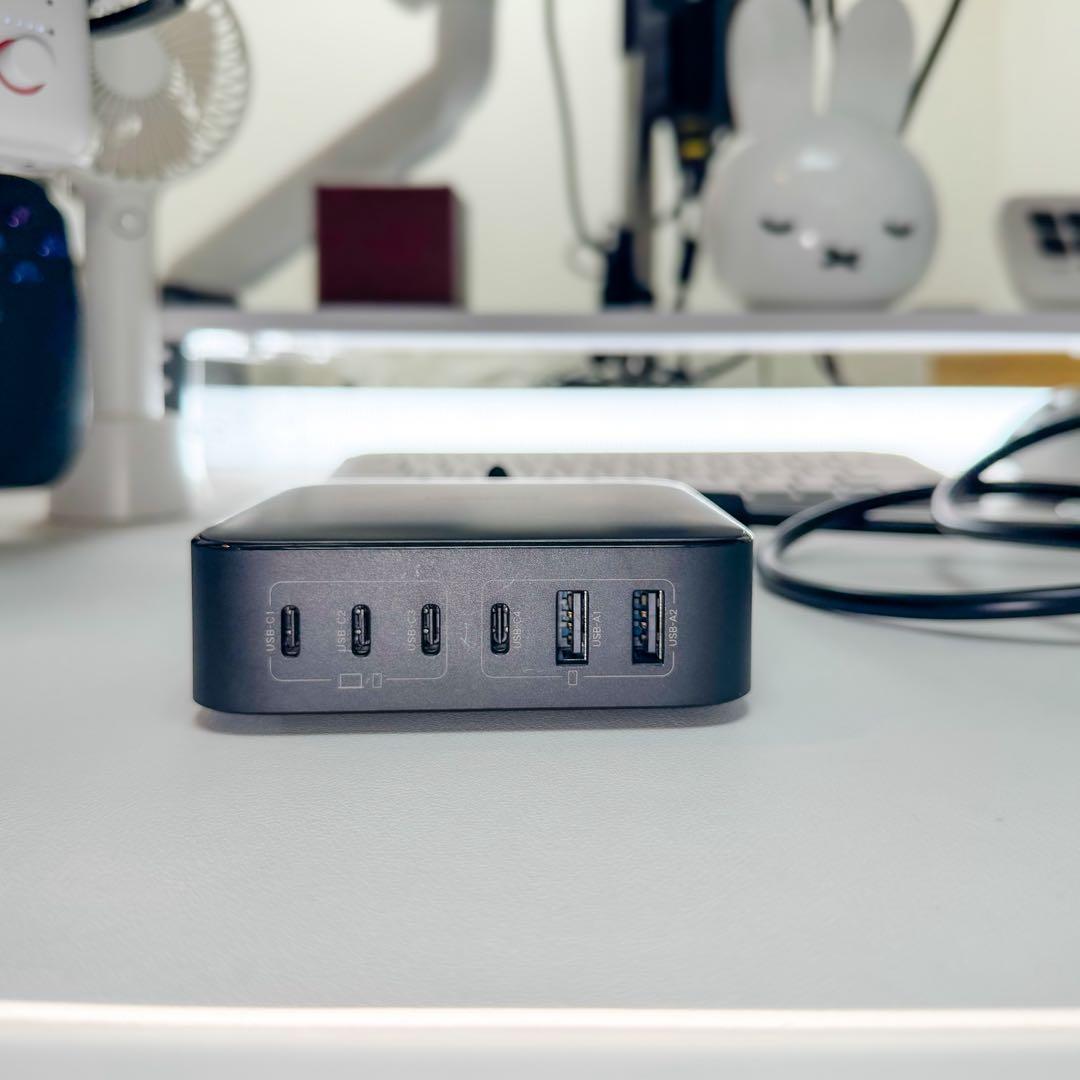 UGREEN Nexode 200W 充電器 6ポート GaNIII 急速 卓上