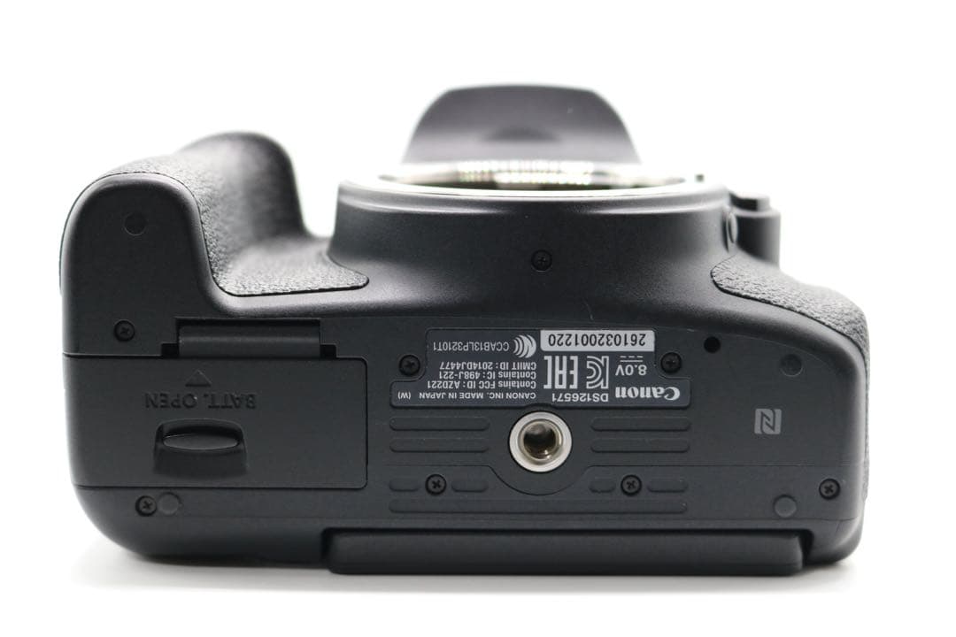 【Canon EOS Kiss X8i ダブルレンズセット】 Wi-Fi搭載