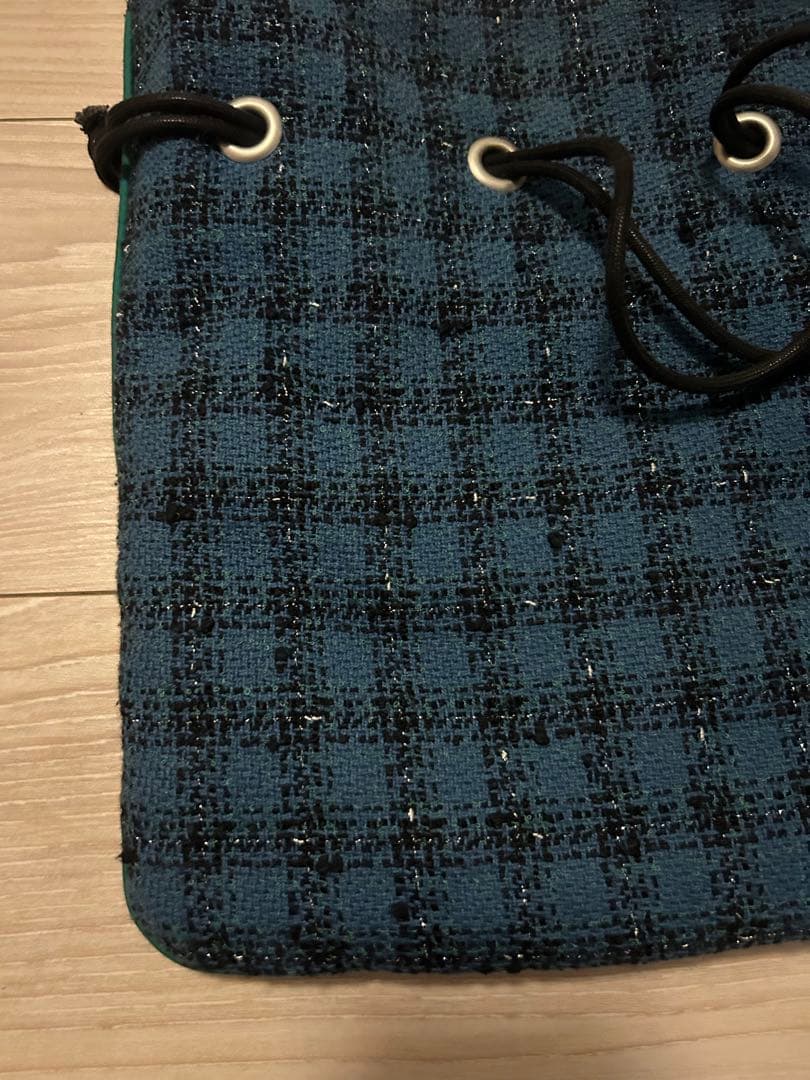 ファミリア　シャルマントサック　美品　ネコポス配送　チャームの状態3．４枚目