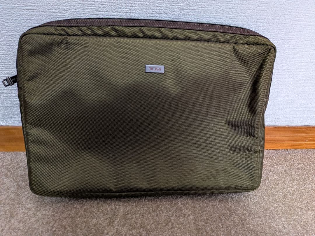 トゥミ エクスパンダブル・オーガナイザー・コンピューター・ブリーフ 26141