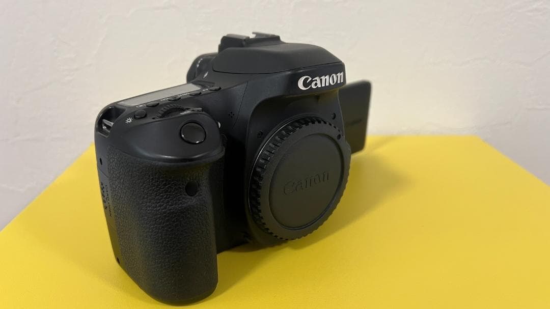 【美品】Canon EOS 80D デジタル一眼レフカメラ【値引き】