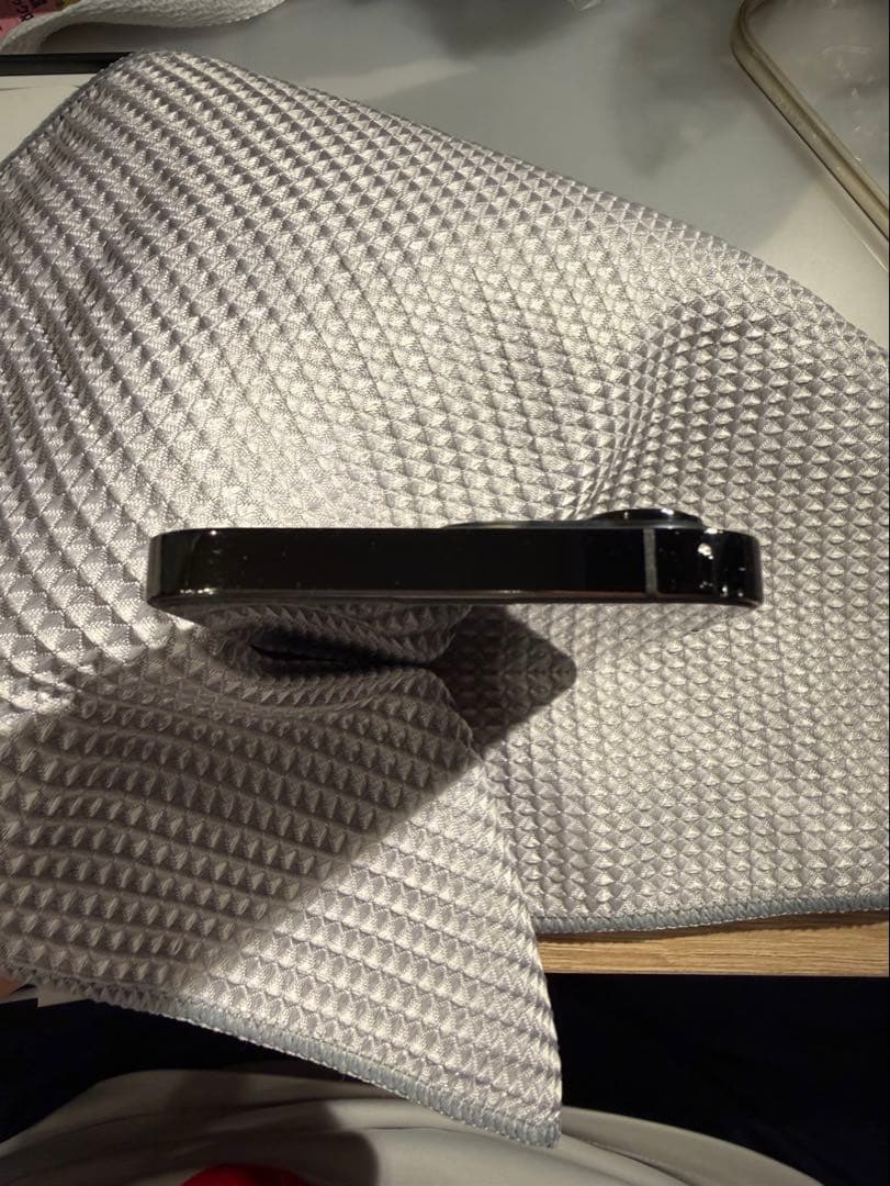 Apple iPhone 13 Pro グラファイト 256g バッテリー77%