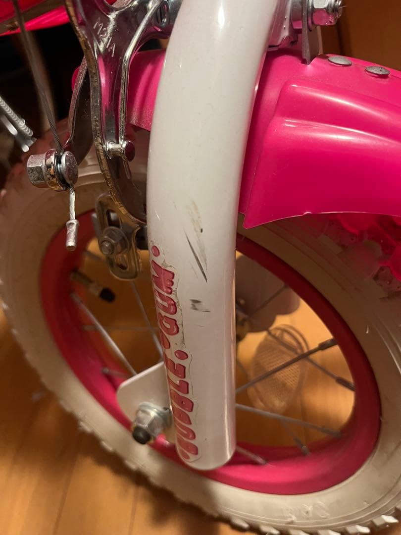 14インチ自転車　補助輪付き