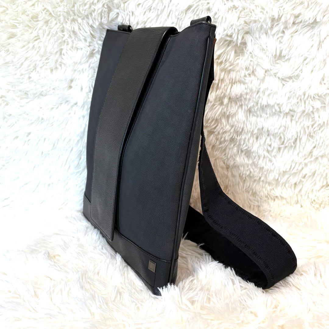 美品　ダンヒル ショルダーバッグ ブラック　メッセンジャーバック